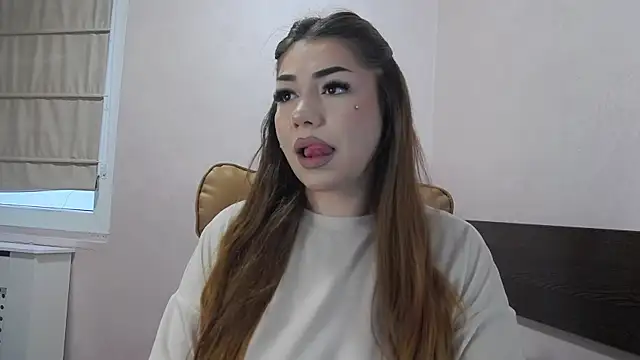 Snapshot of Ella_sweety chatting on April 2026 05:41:02 AM Ella sweety online show from April 2026 05:41:02 AM