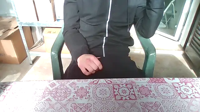 Snapshot of simoninside25 chatting on November 2025 09:26:02 AM simoninside25 online show from November 2025 09:26:02 AM