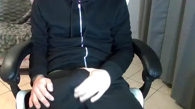 Snapshot of simoninside25 chatting on November 2025 07:47:01 PM simoninside25 online show from November 2025 07:47:01 PM