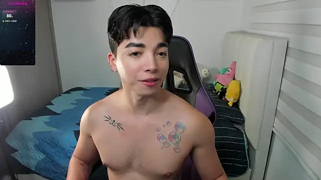 santy7v7 online show from October 2025 01:20:01 PM