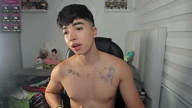 santy7v7 online show from February 2026 01:43:01 PM