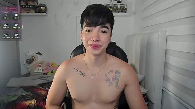 santy7v7 online show from March 2026 01:05:01 PM