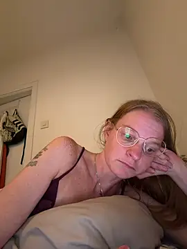 Snapshot of jannis1992 chatting on May 2026 06:57:02 PM jannis1992 online show from May 2026 06:57:02 PM
