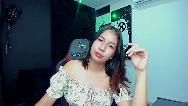 Lia sarahi online show from February 2025 02:27:01 PM