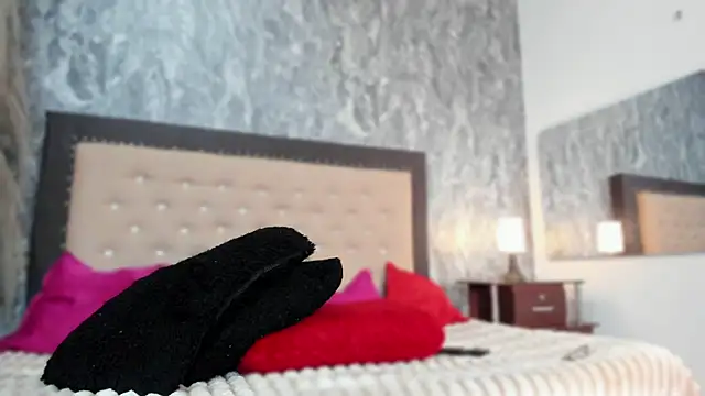 Lia sarahi online show from March 2025 11:30:02 AM