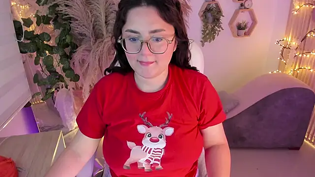 paulinacostello online show from November 2025 01:05:02 AM