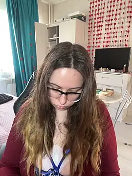 DienkaGreen online show from February 2026 01:41:02 PM