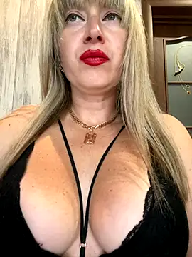 Snapshot of Kittenforyou chatting on September 2025 12:21:02 PM Kittenforyou online show from September 2025 12:21:02 PM