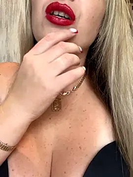 Snapshot of Kittenforyou chatting on October 2025 12:13:02 PM Kittenforyou online show from October 2025 12:13:02 PM