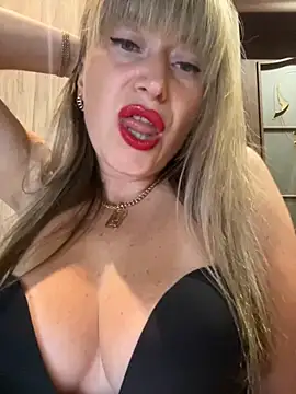 Snapshot of Kittenforyou chatting on October 2025 10:07:01 PM Kittenforyou online show from October 2025 10:07:01 PM