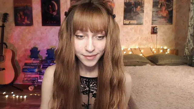 Friendly Ellie online show from December 2024 03:30:01 AM