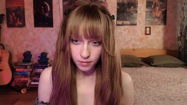 Friendly Ellie online show from June 2026 12:18:02 PM