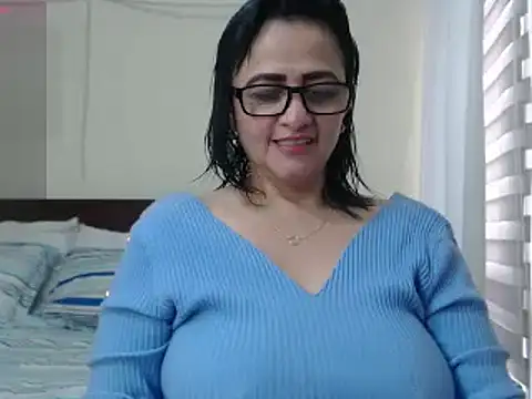 Snapshot of ISABEEL_SOFIA01 chatting on February 2025 03:14:02 PM ISABEEL SOFIA01 online show from February 2025 03:14:02 PM