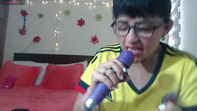 Snapshot of ISABEEL_SOFIA01 chatting on March 2025 09:46:02 PM ISABEEL SOFIA01 online show from March 2025 09:46:02 PM