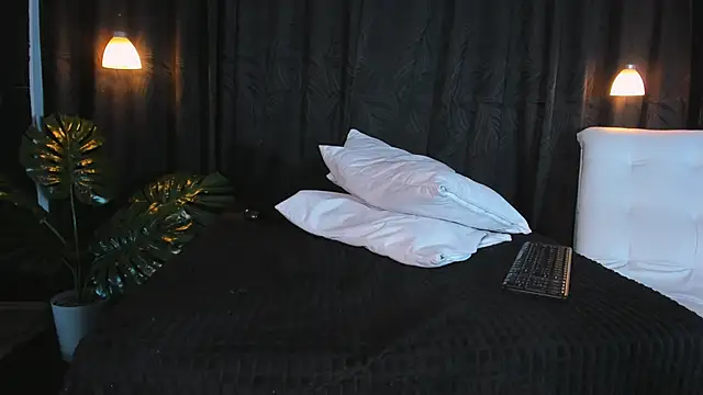 CelinayHanck online show from March 2025 03:57:02 PM