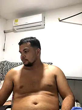 Snapshot of ElsecretodeBruno chatting on November 2025 01:00:02 AM ElsecretodeBruno online show from November 2025 01:00:02 AM