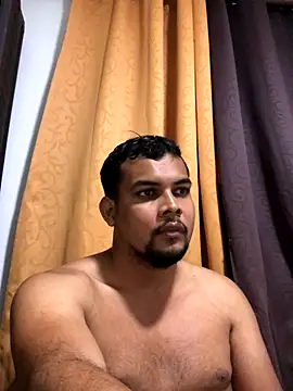 Snapshot of ElsecretodeBruno chatting on November 2025 03:20:02 AM ElsecretodeBruno online show from November 2025 03:20:02 AM