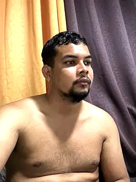Snapshot of ElsecretodeBruno chatting on November 2025 05:38:01 PM ElsecretodeBruno online show from November 2025 05:38:01 PM