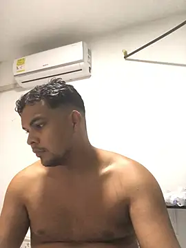Snapshot of ElsecretodeBruno chatting on January 2026 12:38:01 AM ElsecretodeBruno online show from January 2026 12:38:01 AM