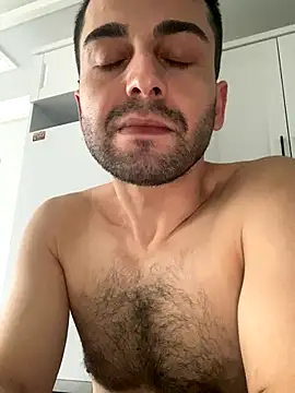 Snapshot of Emre-34 chatting on January 2026 07:00:01 AM Emre-34 online show from January 2026 07:00:01 AM