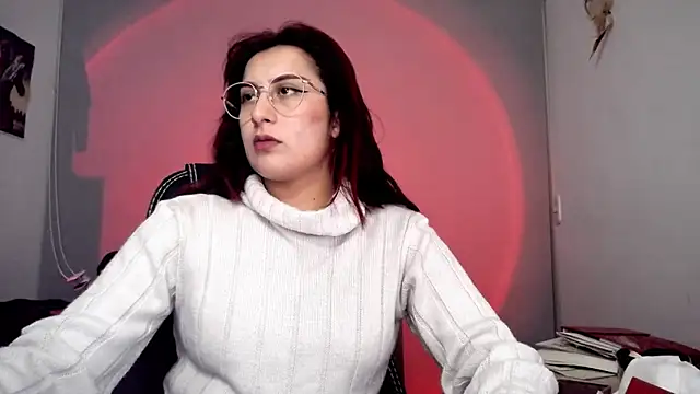 Snapshot of Scarlett_Sen chatting on November 2025 02:18:01 PM Scarlett Sen online show from November 2025 02:18:01 PM