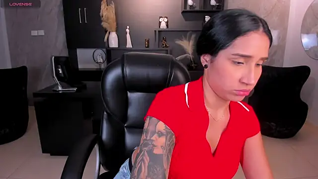 NickyLawson online show from June 2026 04:57:01 AM
