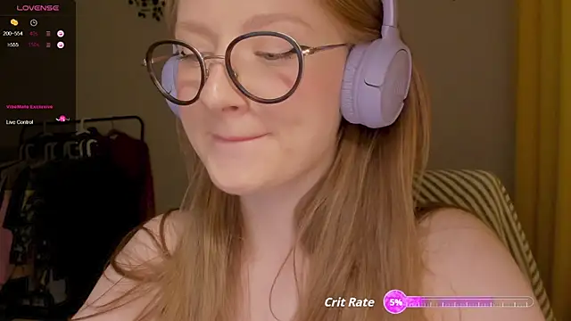 Snapshot of mollytuck chatting on February 2026 03:50:01 PM mollytuck online show from February 2026 03:50:01 PM