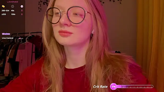 Snapshot of mollytuck chatting on March 2026 04:14:01 PM mollytuck online show from March 2026 04:14:01 PM