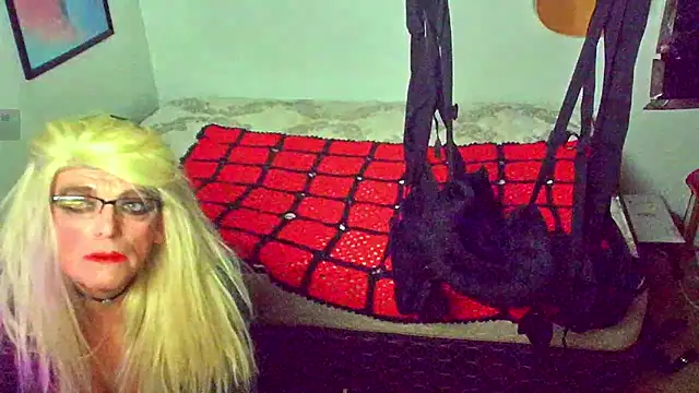 Snapshot of DoMeDoggyDiana chatting on November 2025 07:54:01 AM DoMeDoggyDiana online show from November 2025 07:54:01 AM