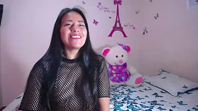 hanna girl21 online show from April 2026 01:46:02 PM