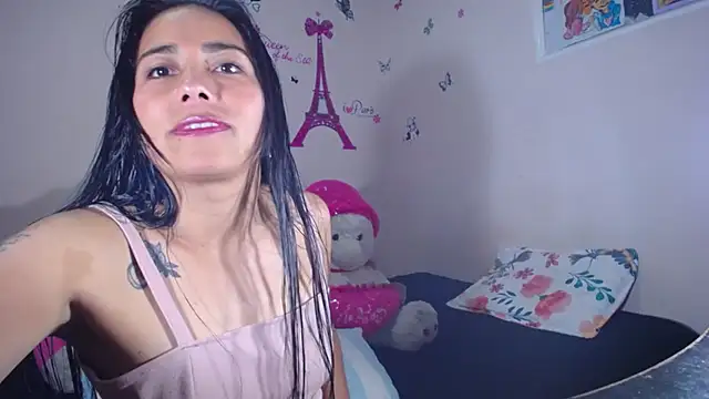 hanna girl21 online show from June 2026 10:58:01 PM