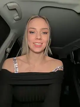 Snapshot of HopeHeaven chatting on March 2025 09:48:01 PM HopeHeaven online show from March 2025 09:48:01 PM