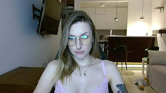Snapshot of illusorycat chatting on October 2025 08:06:02 PM illusorycat online show from October 2025 08:06:02 PM