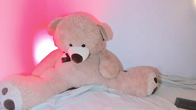 Katharina Lopez online show from June 2026 04:43:02 AM