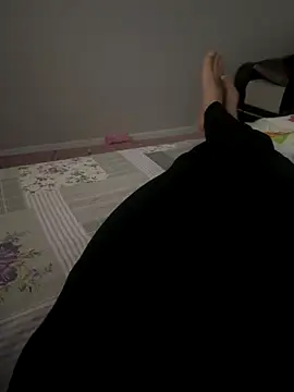 Snapshot of MAHKE12 chatting on November 2025 09:08:01 PM MAHKE12 online show from November 2025 09:08:01 PM