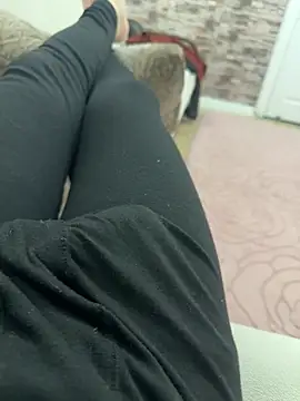 Snapshot of MAHKE12 chatting on December 2025 09:12:02 PM MAHKE12 online show from December 2025 09:12:02 PM