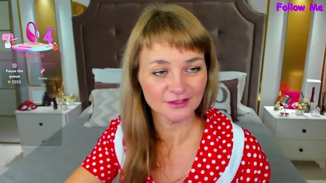 Snapshot of annasimonsj chatting on October 2025 01:06:01 AM annasimonsj online show from October 2025 01:06:01 AM