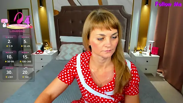 Snapshot of annasimonsj chatting on November 2025 12:46:02 AM annasimonsj online show from November 2025 12:46:02 AM