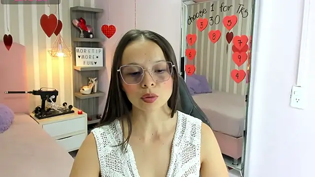 LORELAIGIVEN online show from February 2025 12:25:02 PM