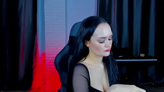 QueenAliss online show from February 2025 11:05:02 AM