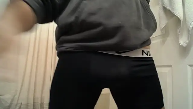 Snapshot of proseccopapi23 chatting on December 2024 05:45:01 AM proseccopapi23 online show from December 2024 05:45:01 AM