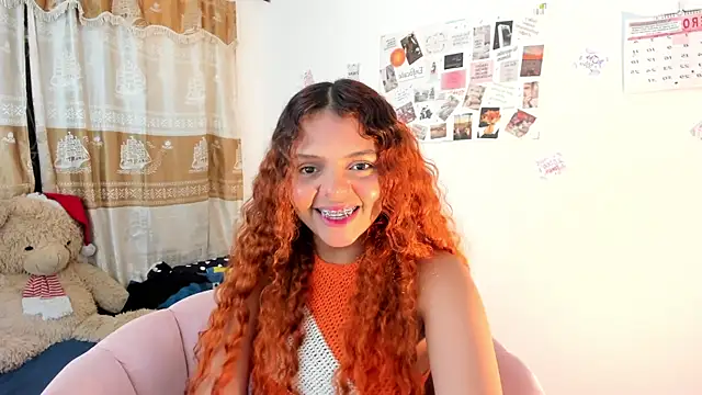 Snapshot of ValienteGirl_ chatting on January 2025 03:00:02 AM ValienteGirl online show from January 2025 03:00:02 AM