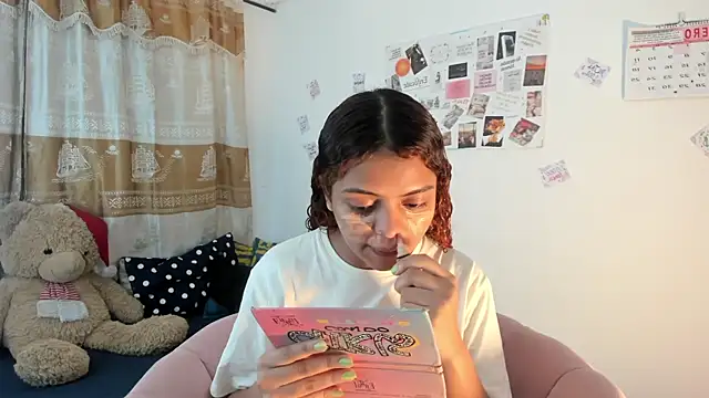 Snapshot of ValienteGirl_ chatting on January 2025 03:09:01 AM ValienteGirl online show from January 2025 03:09:01 AM