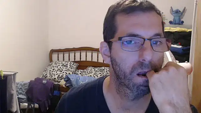 Snapshot of steph19x5 chatting on October 2025 06:58:02 AM steph19x5 online show from October 2025 06:58:02 AM