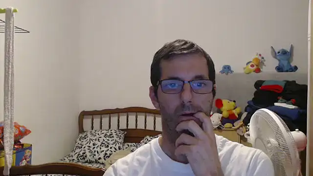 Snapshot of steph19x5 chatting on November 2025 04:07:01 PM steph19x5 online show from November 2025 04:07:01 PM