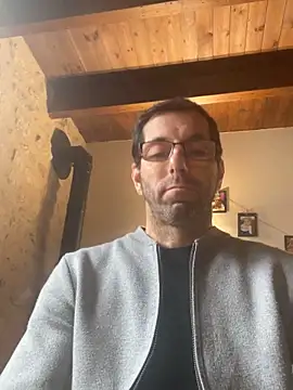 Snapshot of steph19x5 chatting on November 2025 08:53:02 AM steph19x5 online show from November 2025 08:53:02 AM