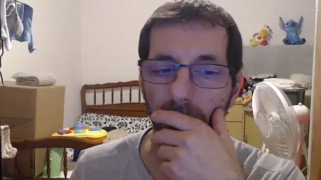 Snapshot of steph19x5 chatting on November 2025 04:40:01 PM steph19x5 online show from November 2025 04:40:01 PM