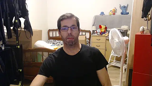 Snapshot of steph19x5 chatting on December 2025 08:51:01 PM steph19x5 online show from December 2025 08:51:01 PM