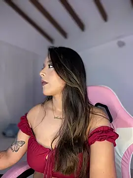 Little Amber6 online show from April 2026 11:31:01 PM