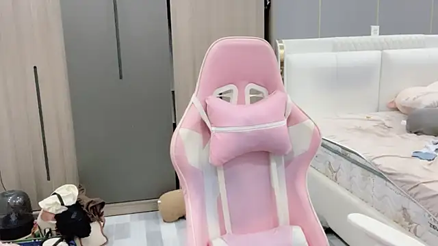 ANNA102 online show from March 2026 07:47:01 AM